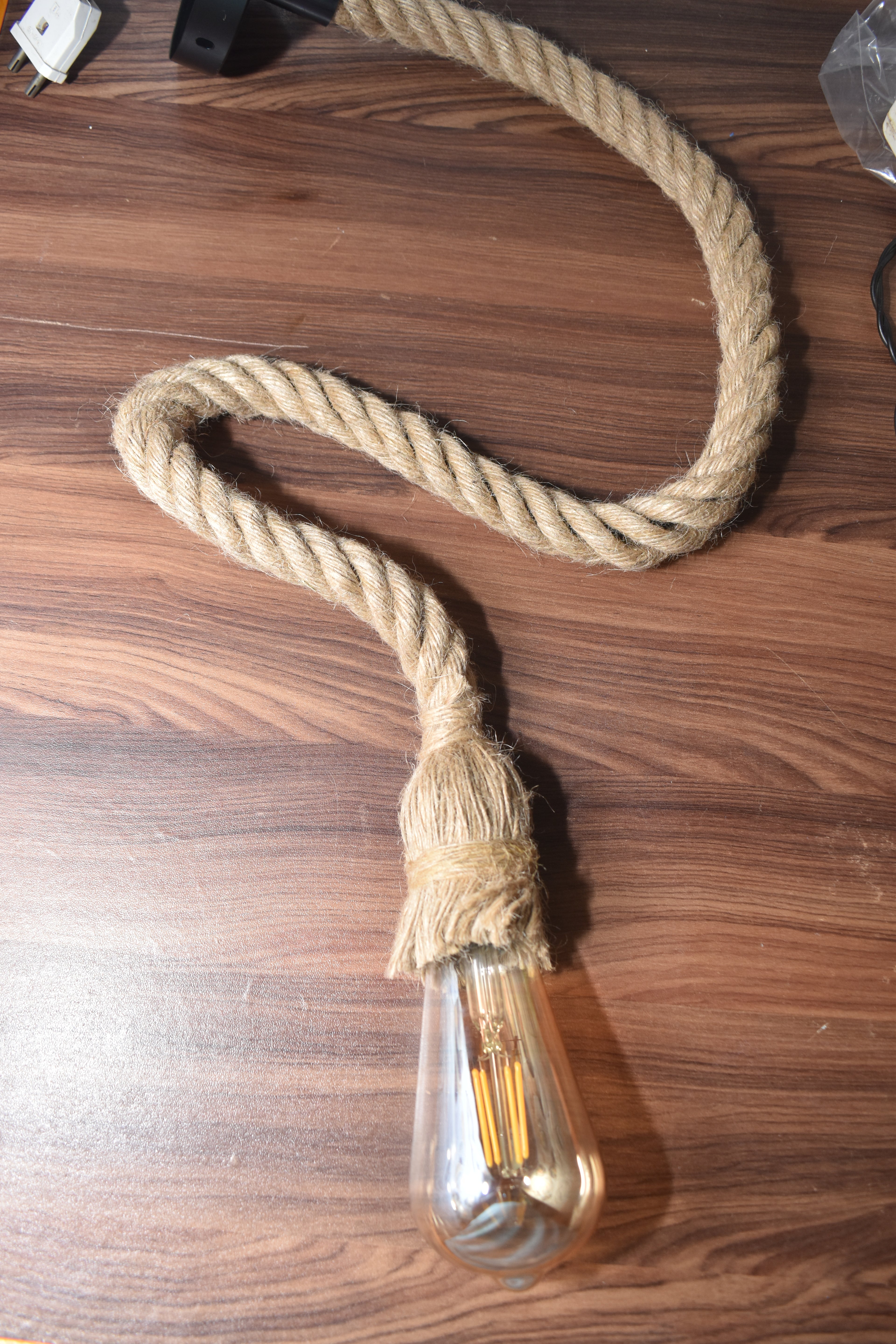 Vintage Rope Hanging Light with Edison Bulb – Rustic Pendant Lamp for Home Décor