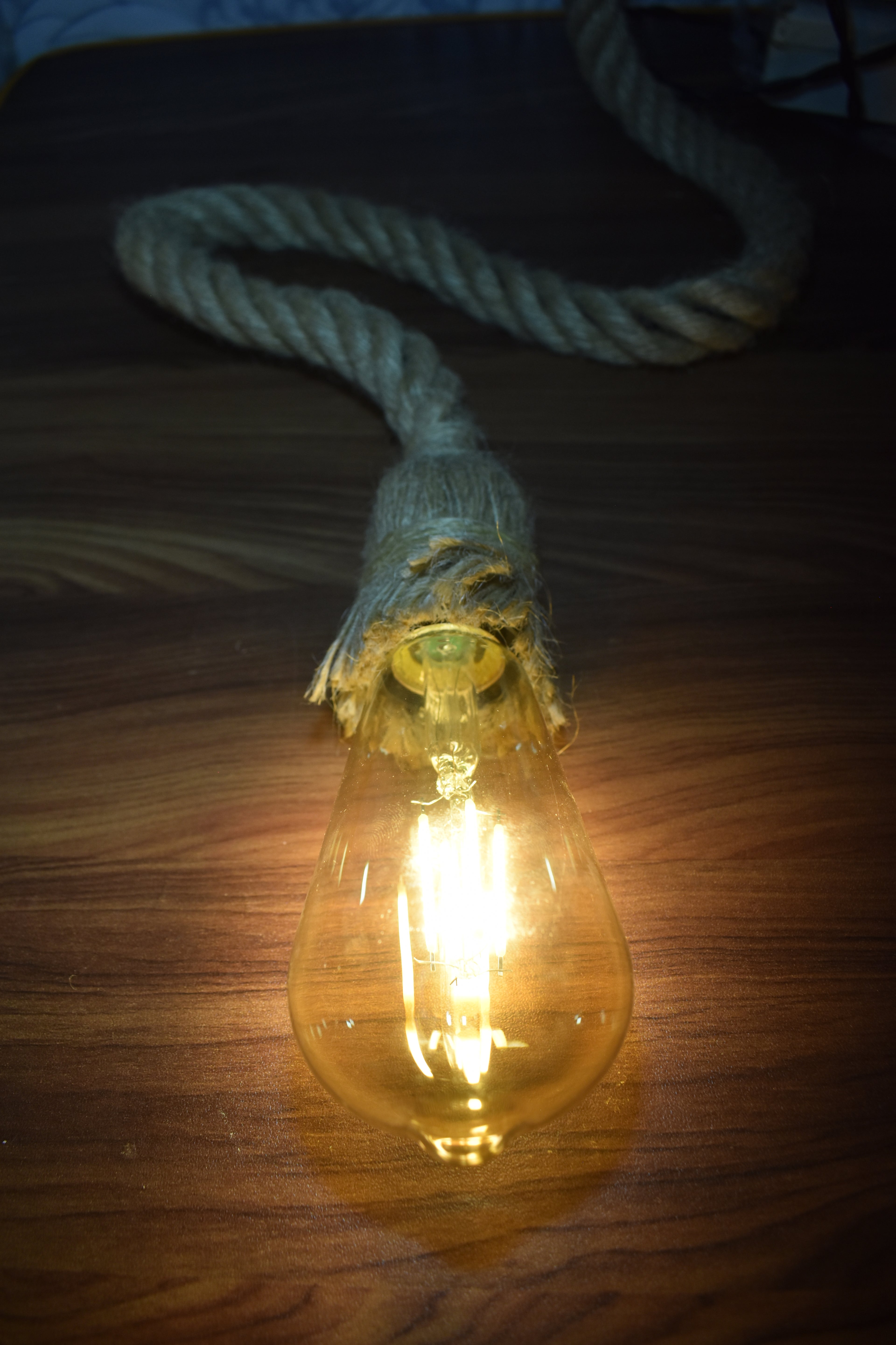 Vintage Rope Hanging Light with Edison Bulb – Rustic Pendant Lamp for Home Décor